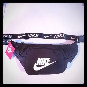 Nike Fanny Pack Bag